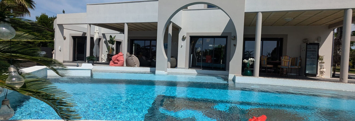 Maison 8 Pièces 377 m² à vendre à Poulx (30320)