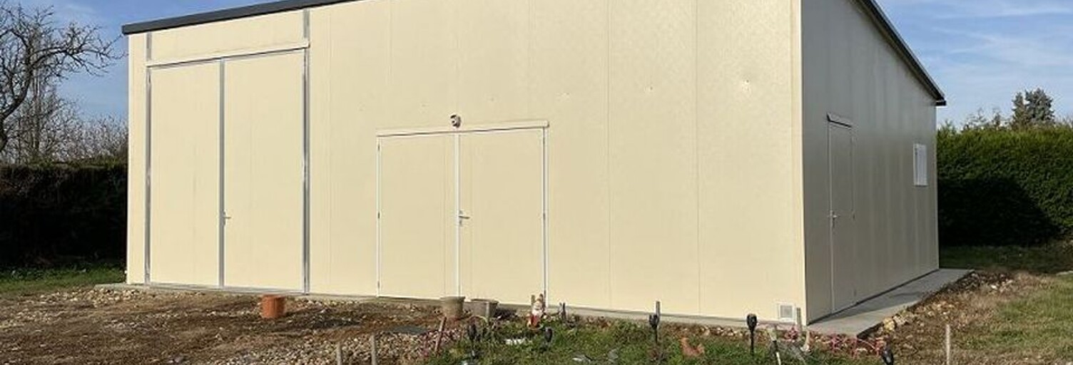 Garage  79 m² à vendre à Chuelles (45220)