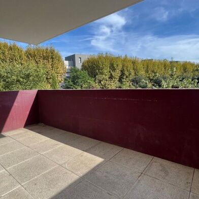 Appartement 3 pièces 820 €