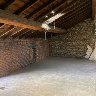 Appartement 8 pièces 33000 €