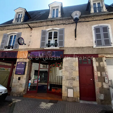 Immeuble  136000 €