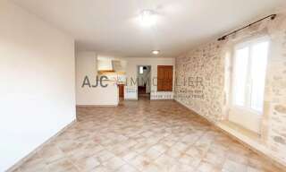 Appartement 4 Pièces 115 m² à louer à Aureille (13930)