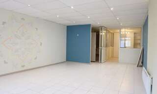 Commerce 3 Pièces 64 m² à louer à Aubagne (13400)