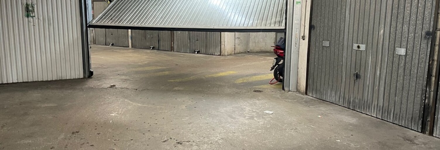 Garage  60 m² à vendre à Paris 18 (75018)