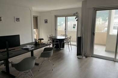 Bureau 5 pièces 1350 €