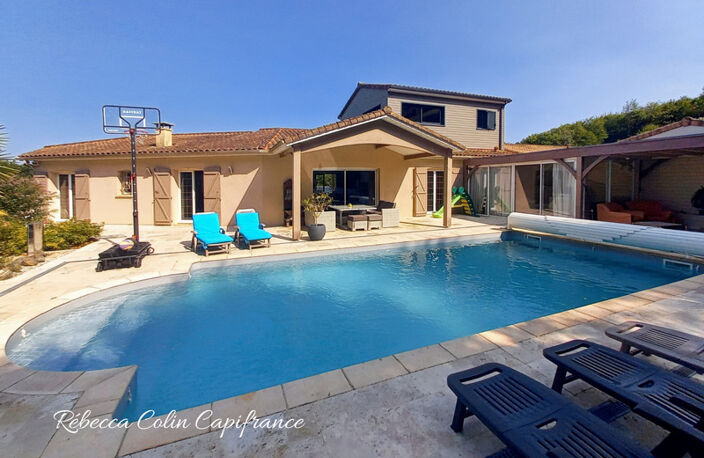 Villa contemporaine de 184 m² entièrement rénovée à BOULAZAC (24) — photo 2