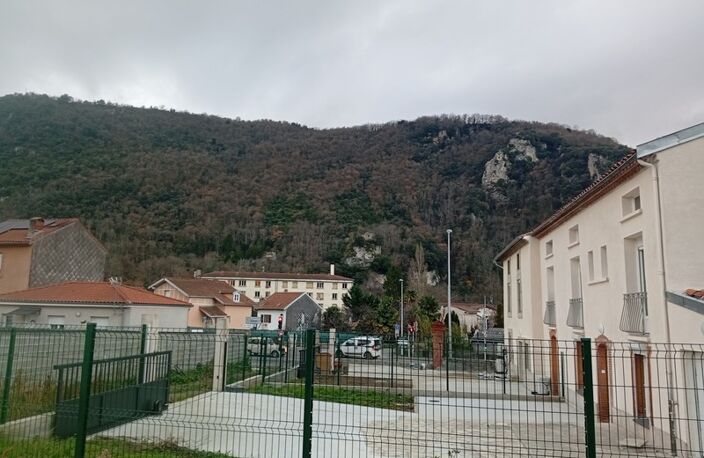 Maison à vendre 4 pièces FOIX (09) — photo 2