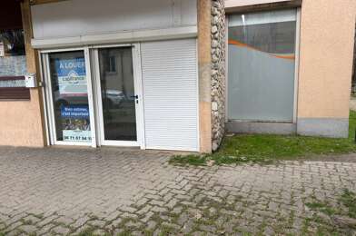 Bureau 4 pièces 530 €
