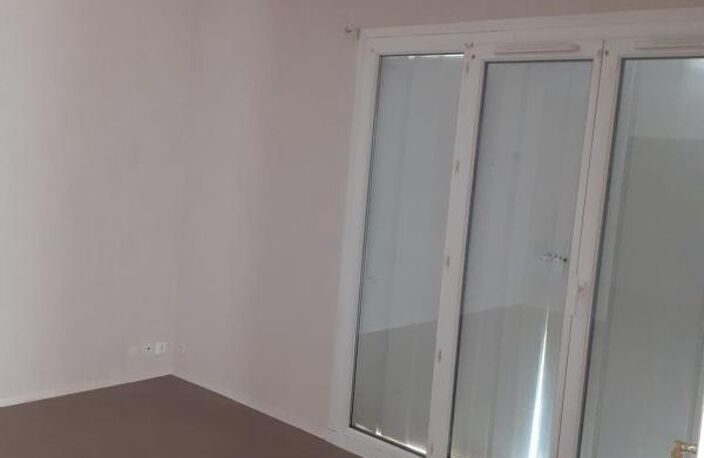 Maison 3 pièces MARCILLY SUR MAULNE — photo 2