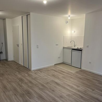 Appartement 1 pièces 870 €