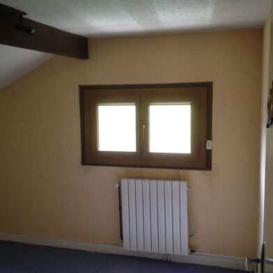 Maison 5 pièces 2040 €