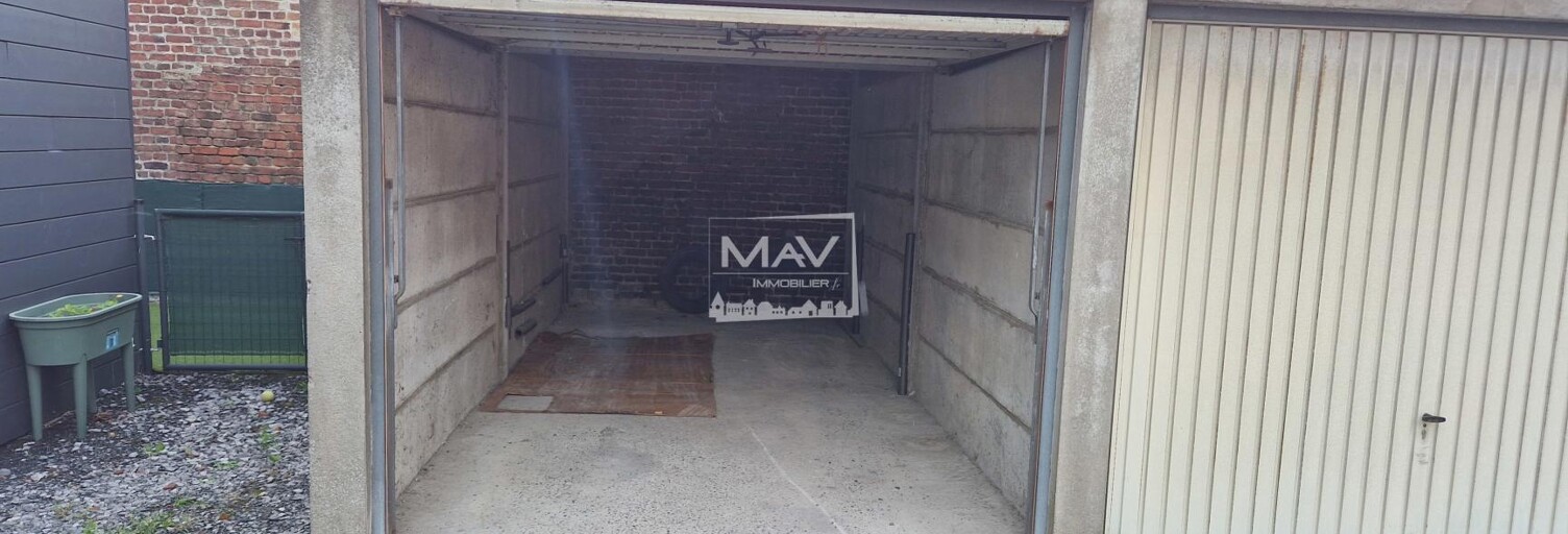 Garage   m² à louer à Lys-lez-Lannoy (59390)