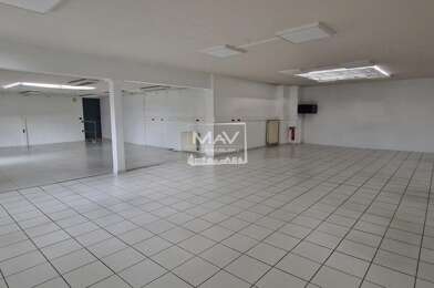 Bureau 3 pièces 1232 €