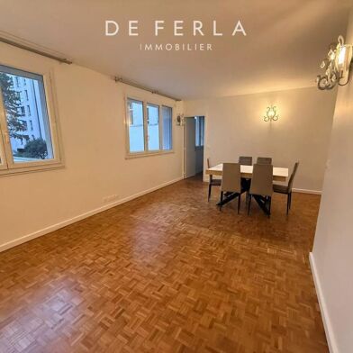 Appartement  2600 €