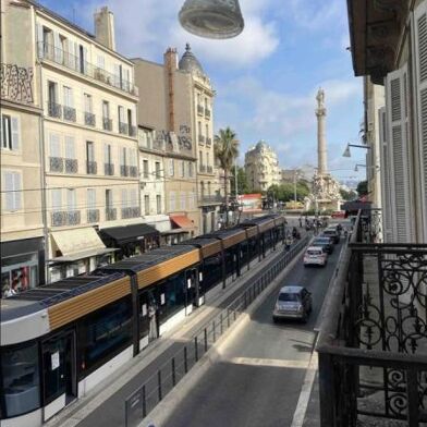 Appartement 3 pièces 1100 €