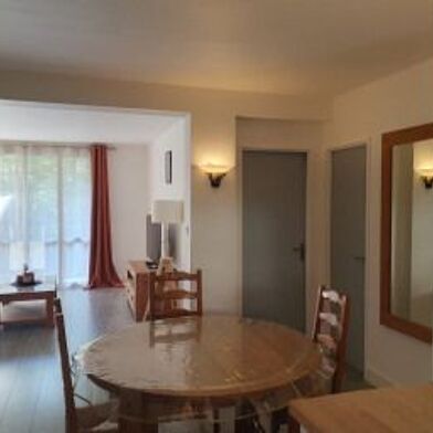 Appartement 3 pièces 1700 €