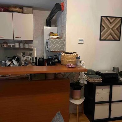 Appartement 2 pièces 826 €