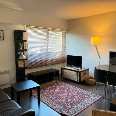 Appartement 3 pièces 1300 €