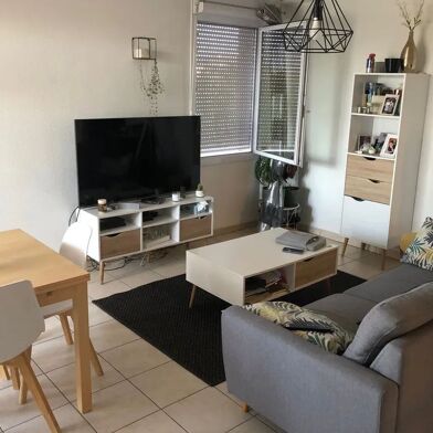 Appartement 3 pièces 865 €