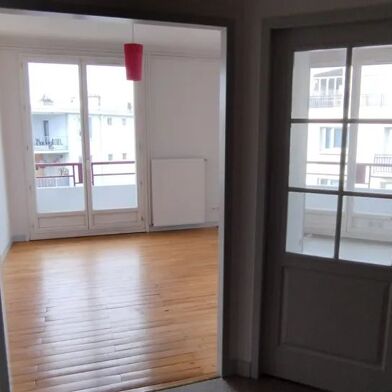 Appartement 2 pièces 548 €