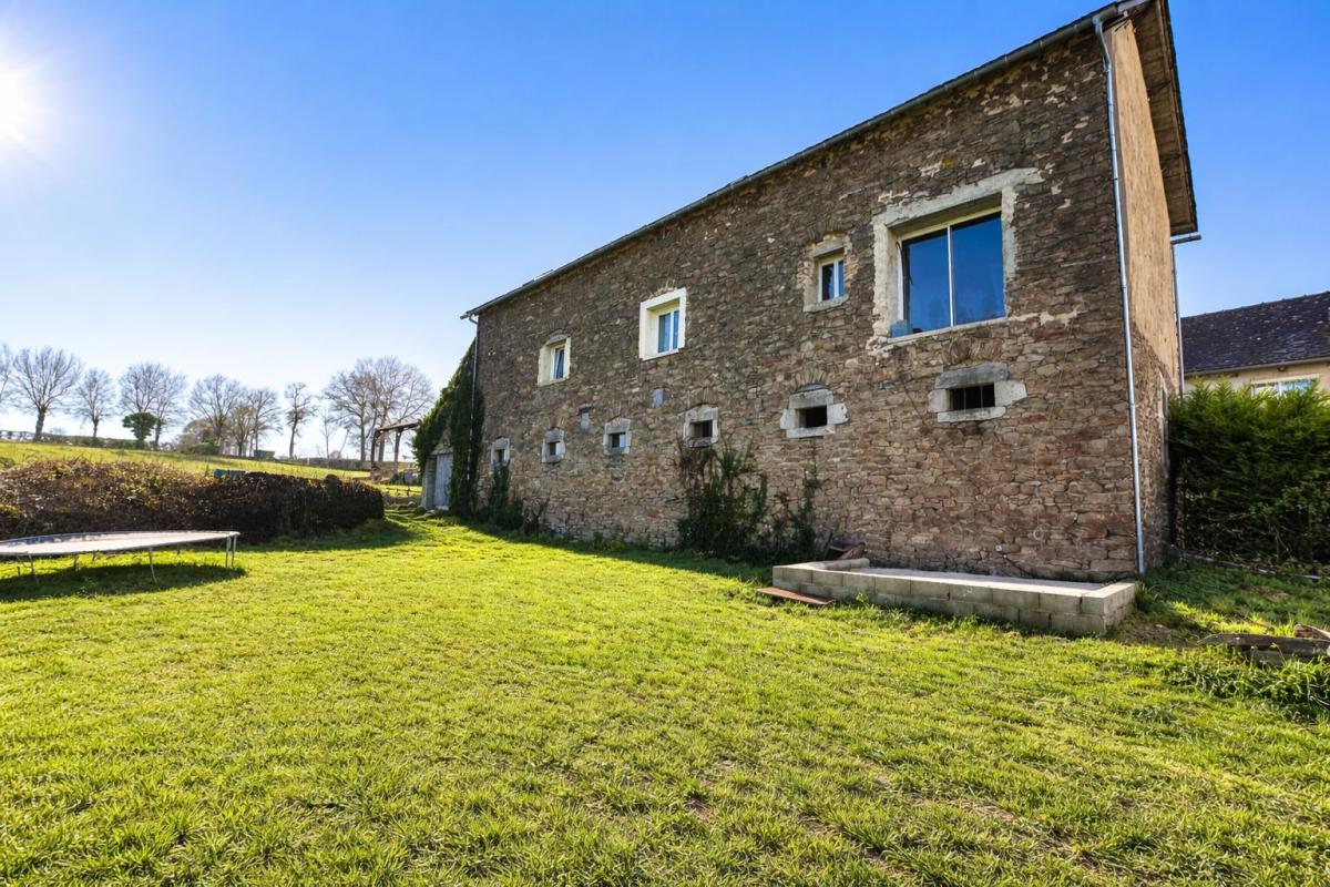 Villa / Maison  T8 à vendre Manhac 12160