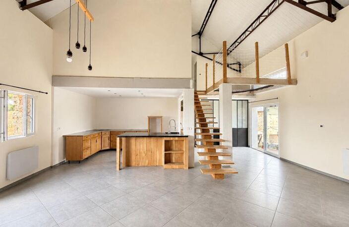 range rénovée de 233 m² avec dépendance et 1 ha de terrain proche Baraqueville — photo 2