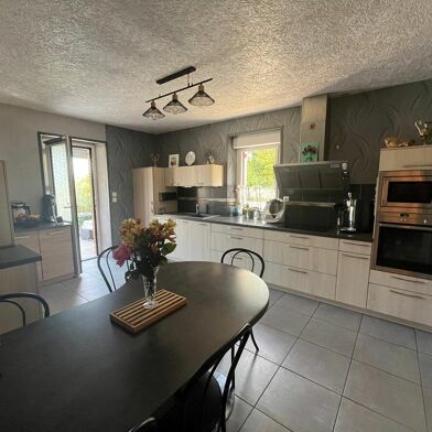 Maison 4 pièces 251000 €