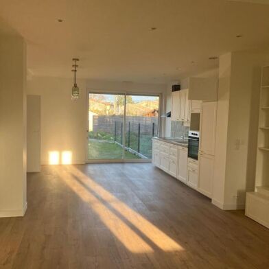 Maison 4 pièces 1200 €