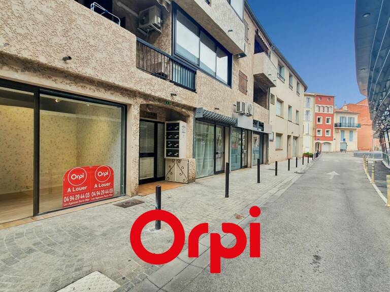 Local Commercial centre ville de Bandol — photo 1