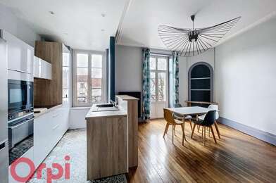 Appartement 3 pièces 900 €