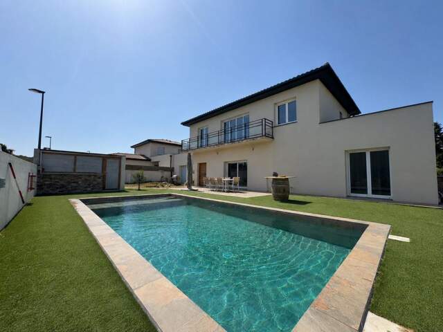 Villa avec piscine et garage - PINET — photo du bien
