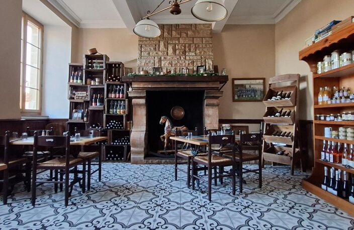 Maison de Maitre et Fond Commerce Restauration / Chambre d'Hôtes — photo 3