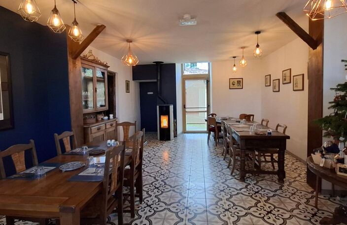 Maison de Maitre et Fond Commerce Restauration / Chambre d'Hôtes — photo 4
