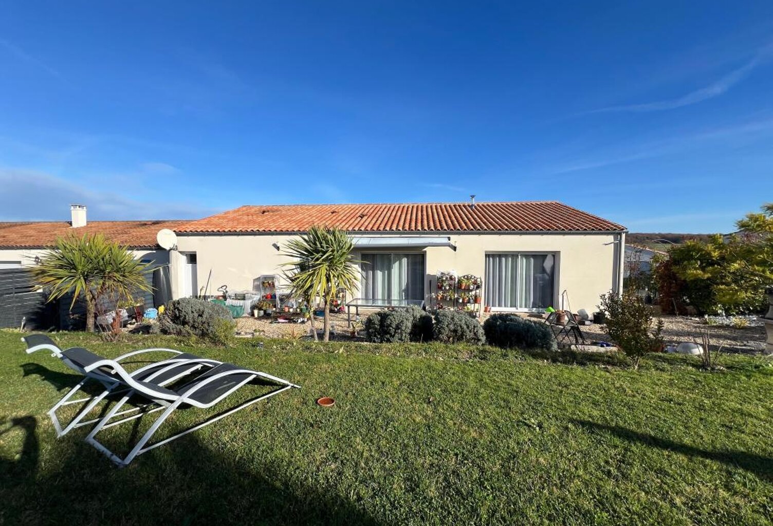 Maison de plain pied À Vendre ARCES SUR GIRONDE 4 pièces — photo 1