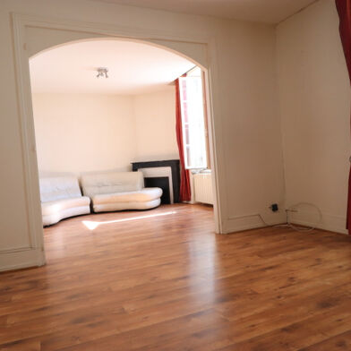 Appartement 6 pièces 117000 €