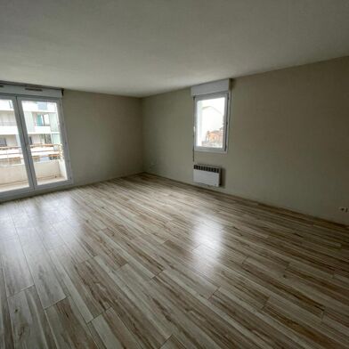 Appartement 3 pièces 839 €