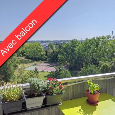 Appartement 3 pièces 752 €