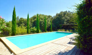 Maison 16 Pièces 412 m² à vendre à Uzès (30700)