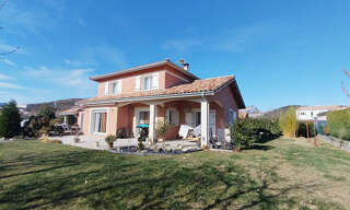 Maison 6 Pièces 137 m² à vendre à Laragne-Montéglin (05300)