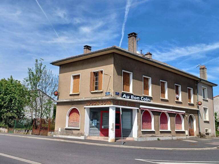 Immeuble 230 m&sup2; — photo 1