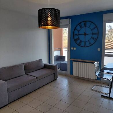Appartement 2 pièces 921 €