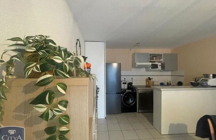 Vente appartement   Poitiers (86000) — photo 2