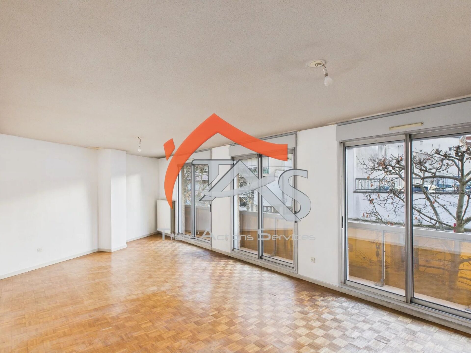 Appartement 5 pièces 103 m² · à Saint-Chamond · 103 m² · 109 000 €