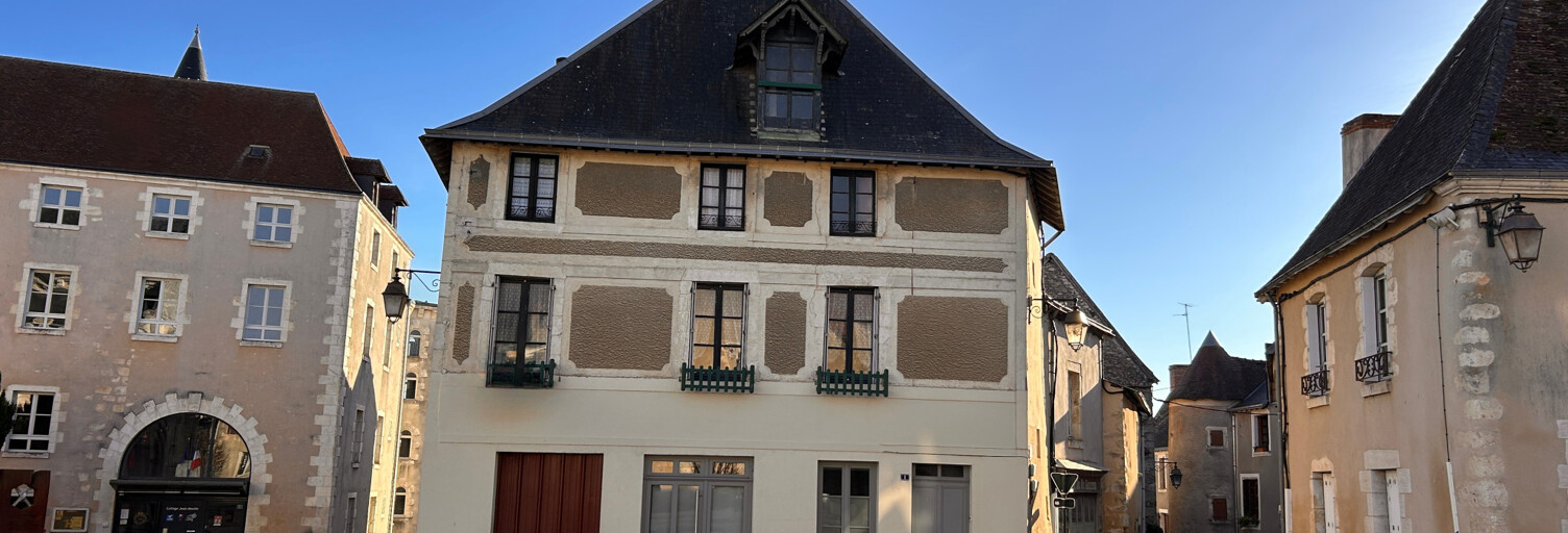 Immeuble  94 m² à vendre à Saint-Gaultier (36800)