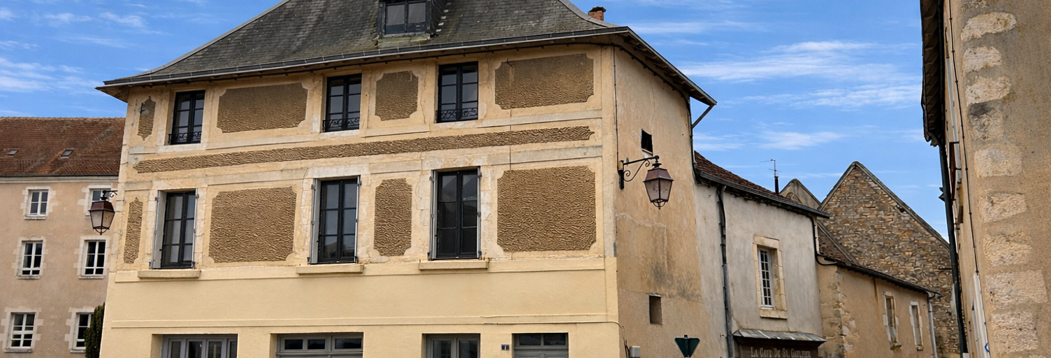 Immeuble  94 m² à vendre à Saint-Gaultier (36800)