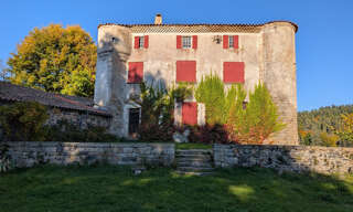 Maison 11 Pièces 235 m² à vendre à Coucouron (07470)