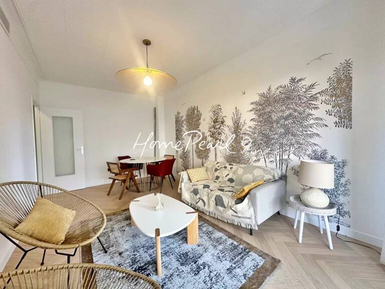 LIBERATION 2 PIECES 48 M² MEUBLE TERRASSE — photo 1