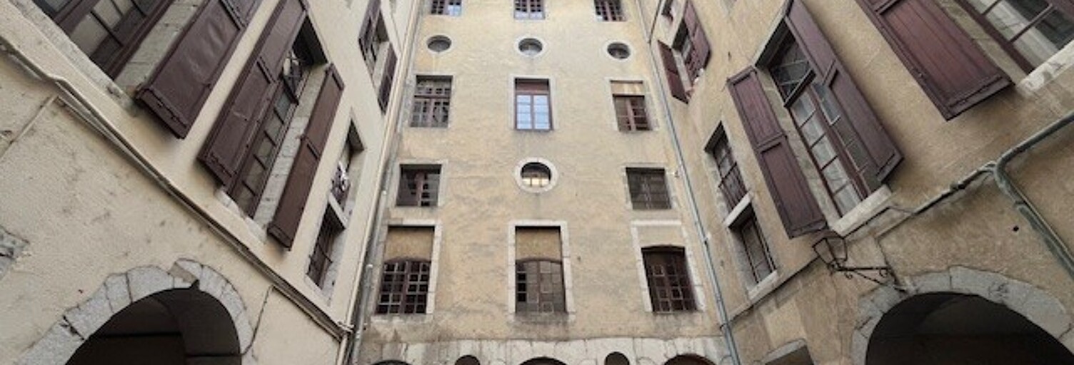 Appartement 8 Pièces 260 m² à vendre à Chambéry (73000)