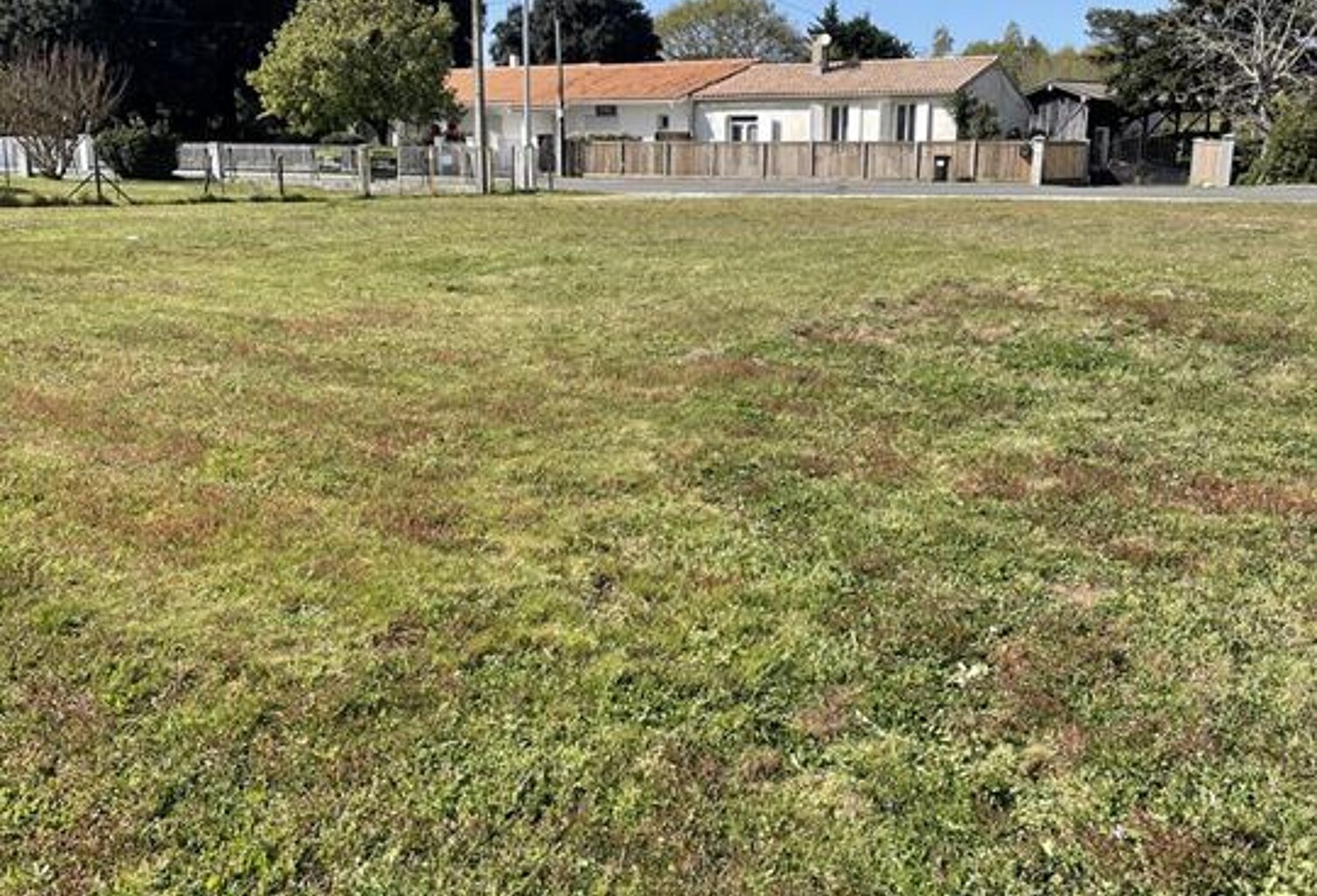 Terrain - 719m ² — photo 1