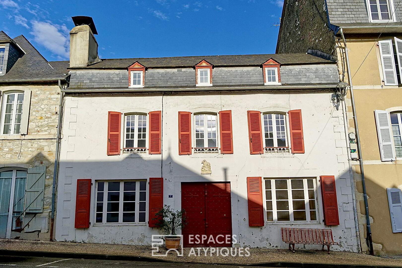 Villa / Maison  T7 à vendre Lasseube 64290